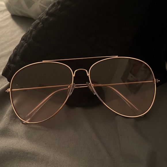 2 sunglasses - Picture 3 of 4